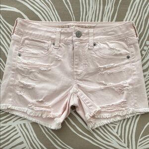 AMERICAN EAGLE light pink shorts